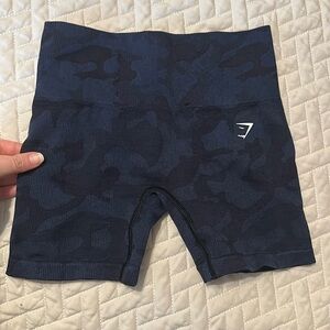 Gymshark biker shorts size small!